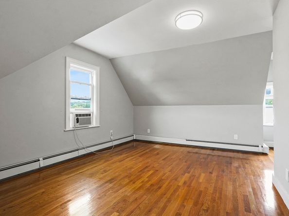 8 Marbury Terrace 3, Boston MA 02130