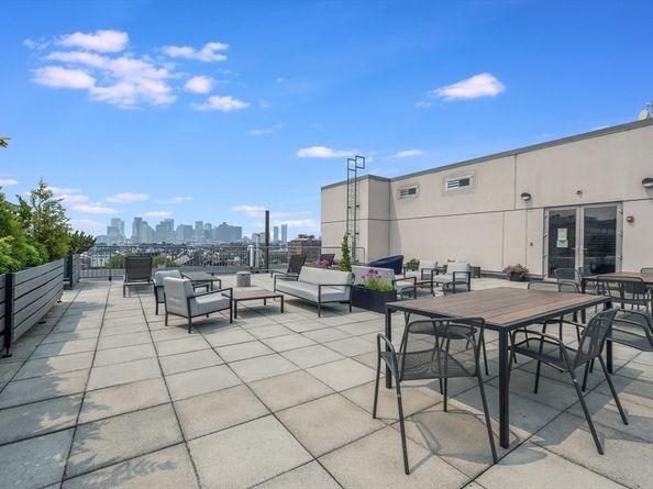 156 Porter St 340, Boston MA 02128