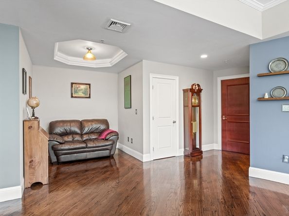 58 North Main Street 304, Natick MA 01760