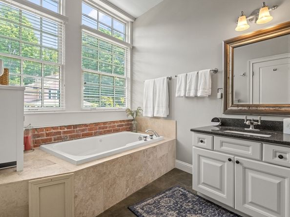 58 North Main Street 304, Natick MA 01760