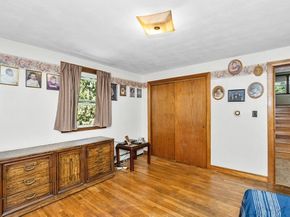 14 Mallard Way, Waltham MA 02452
