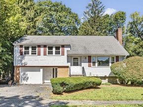 14 Mallard Way, Waltham MA 02452
