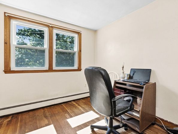 14 Mallard Way, Waltham MA 02452