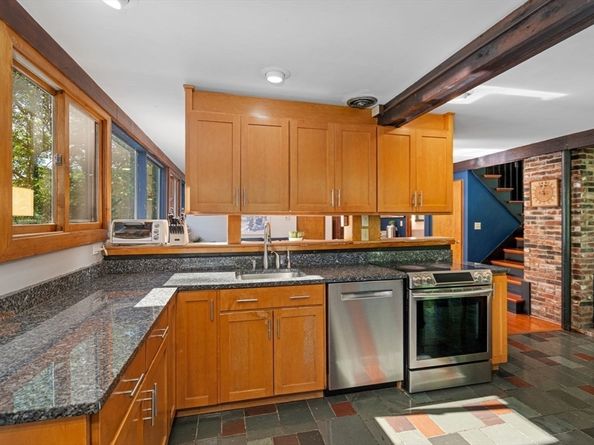 336 North Ave, Weston MA 02493
