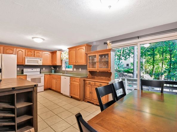 468 Elm Street 3, Fitchburg MA 01420