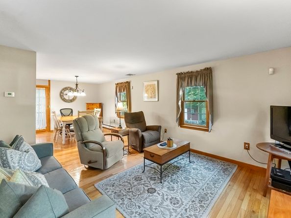 10 Duck Farm, Bridgewater MA 02324