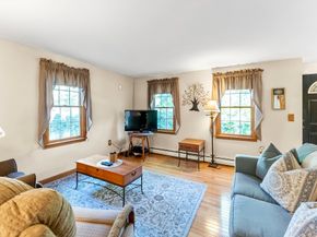 10 Duck Farm, Bridgewater MA 02324