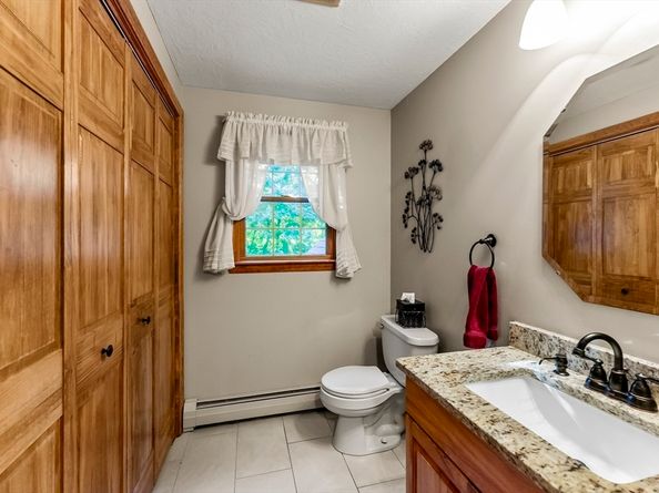 10 Duck Farm, Bridgewater MA 02324