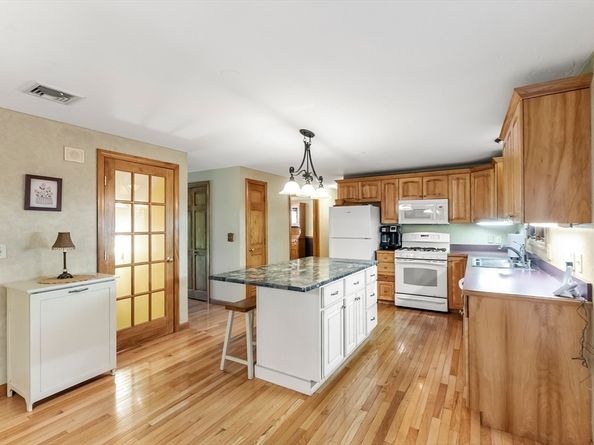 10 Duck Farm, Bridgewater MA 02324