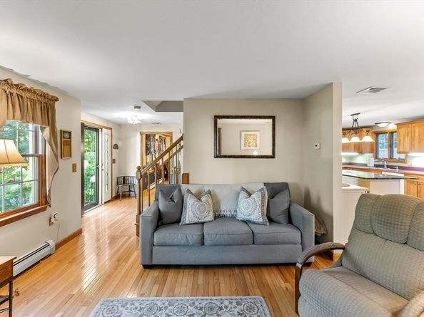 10 Duck Farm, Bridgewater MA 02324