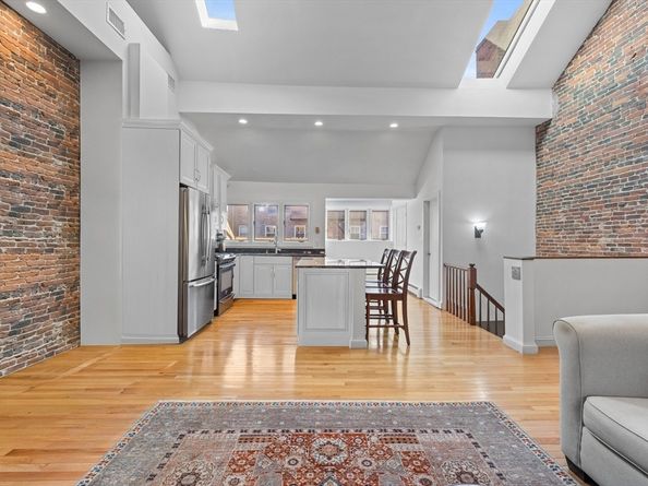 32 Temple Street 3, Boston MA 02114