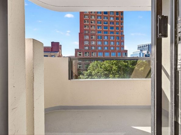 65 East India Row 6F, Boston MA 02110