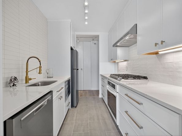 65 East India Row 6F, Boston MA 02110