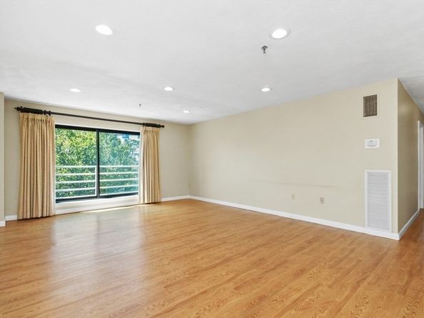 199 Coolidge Ave 401, Watertown MA 02472