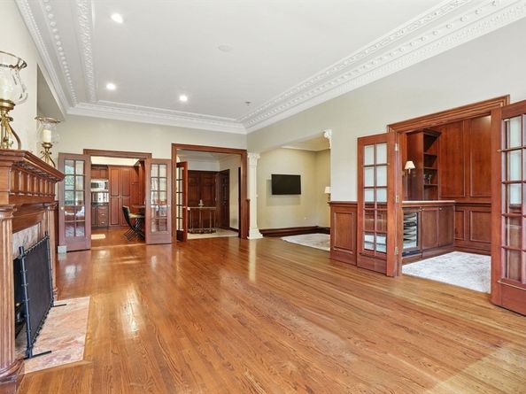 63 Commonwealth Ave 3, Boston MA 02116