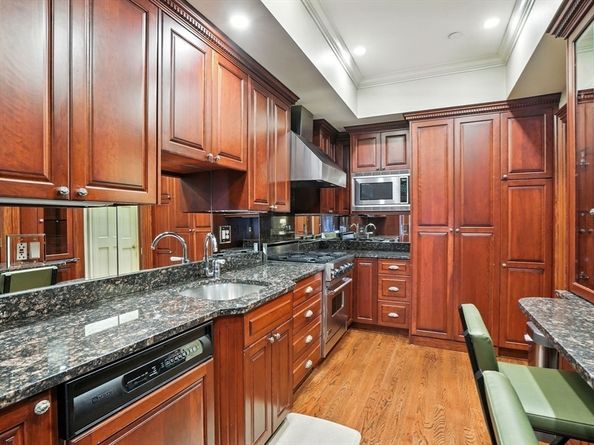 63 Commonwealth Ave 3, Boston MA 02116