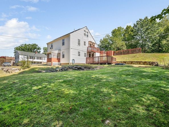 143 Leamy St, Gardner MA 01440
