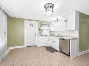 143 Leamy St, Gardner MA 01440