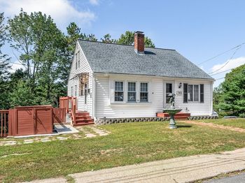 143 Leamy St