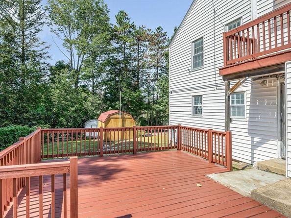 143 Leamy St, Gardner MA 01440