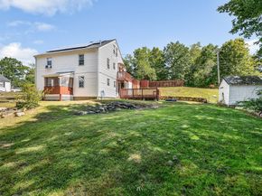 143 Leamy St, Gardner MA 01440
