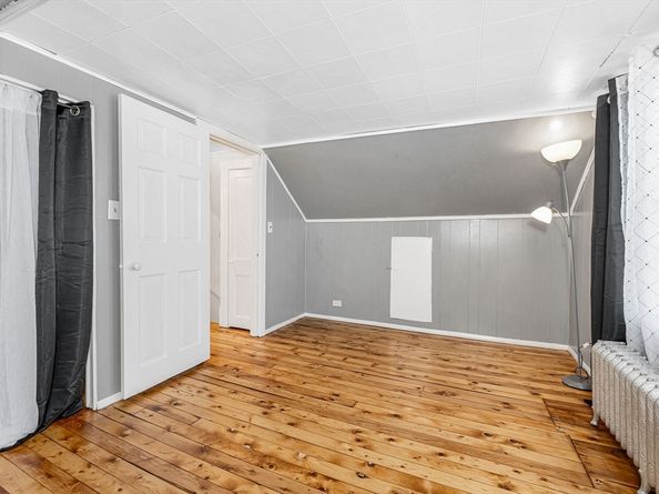 143 Leamy St, Gardner MA 01440