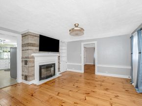 143 Leamy St, Gardner MA 01440