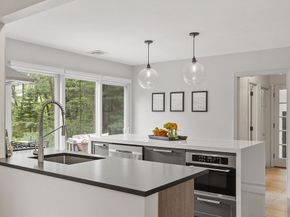 195 Haggetts Pond Rd, Andover MA 01810