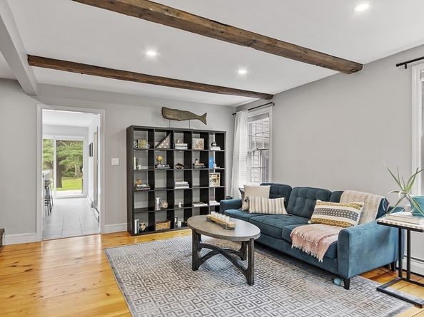 195 Haggetts Pond Rd, Andover MA 01810
