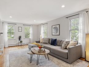 195 Haggetts Pond Rd, Andover MA 01810