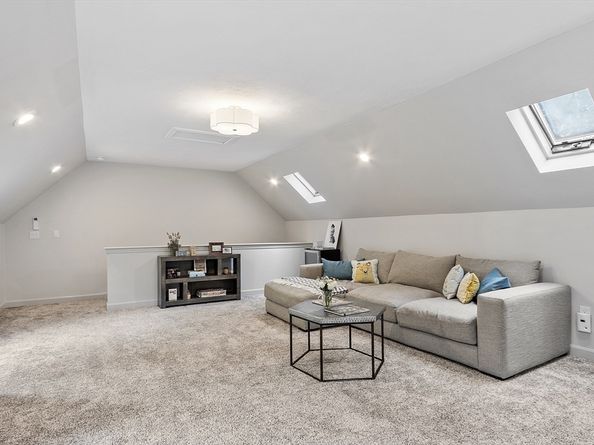 195 Haggetts Pond Rd, Andover MA 01810
