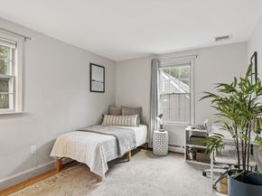 195 Haggetts Pond Rd, Andover MA 01810