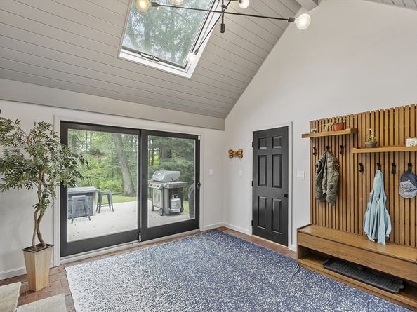 195 Haggetts Pond Rd, Andover MA 01810