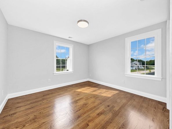 22 May Road, Millis MA 02054