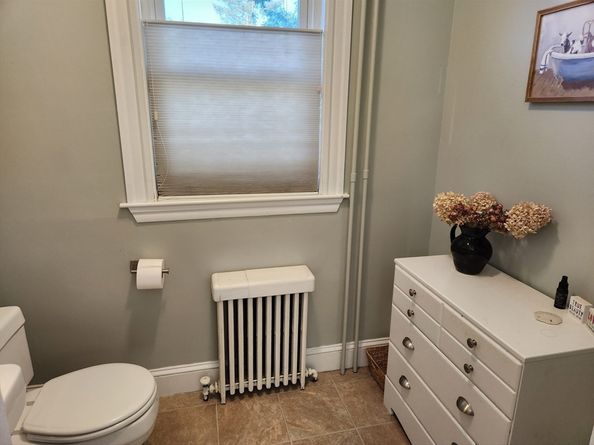 61 Broadway, Newton MA 02460
