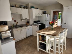 61 Broadway, Newton MA 02460