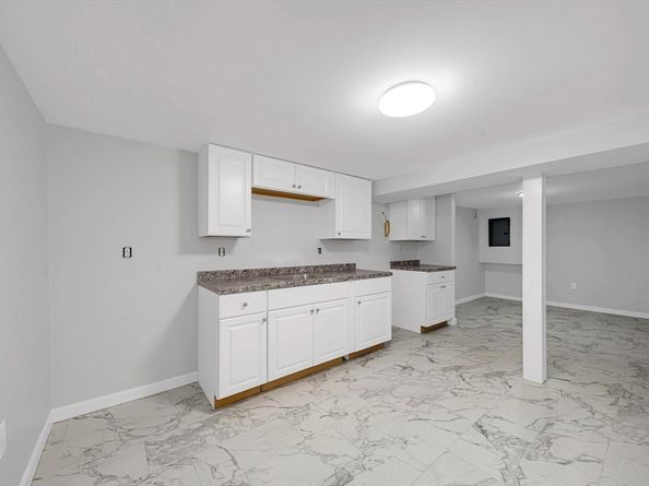 57 Leroy St, Fitchburg MA 01420
