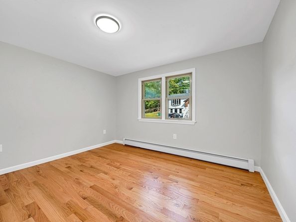 57 Leroy St, Fitchburg MA 01420