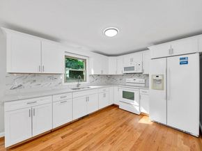 57 Leroy St, Fitchburg MA 01420