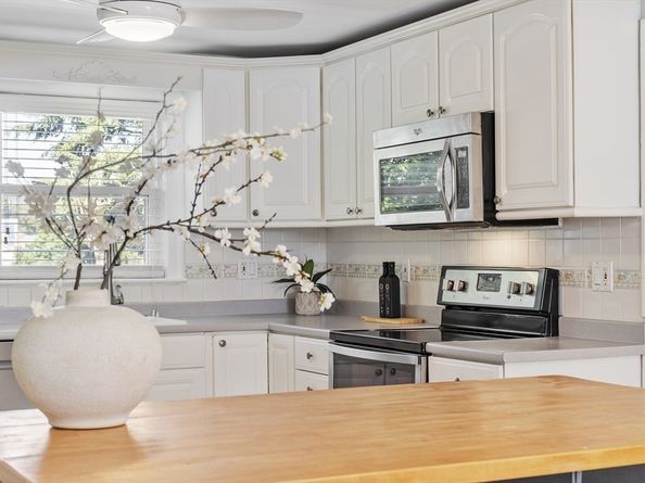21 Circle Drive, Waltham MA 02452
