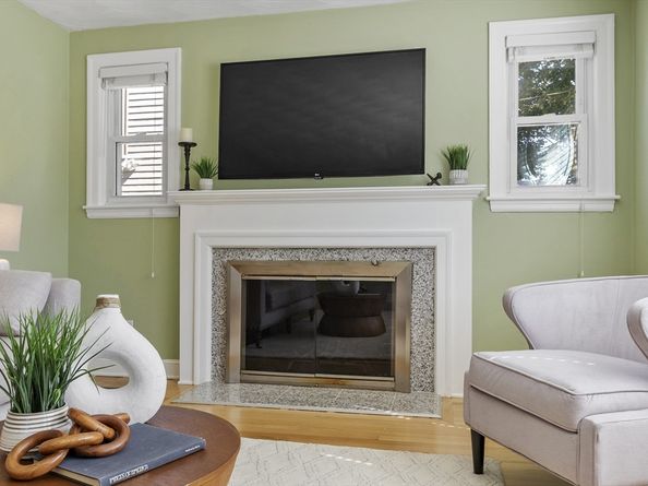 21 Circle Drive, Waltham MA 02452