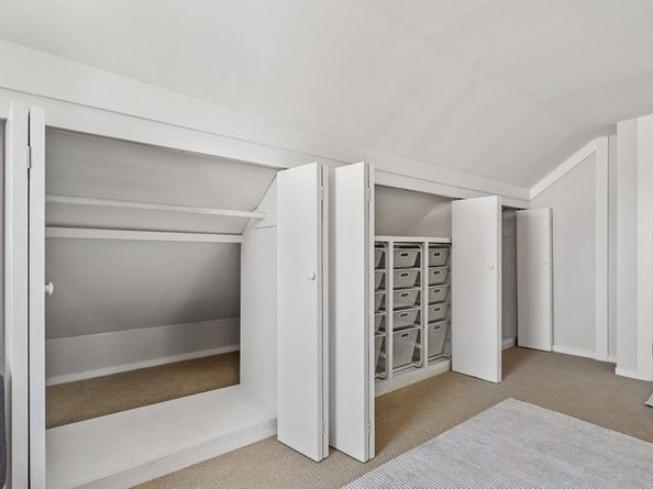 21 Circle Drive, Waltham MA 02452