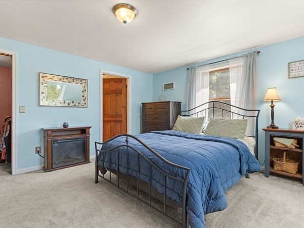 6 Bryant Circle, Middleboro MA 02346