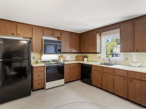 34 Newtown Road, Acton MA 01720