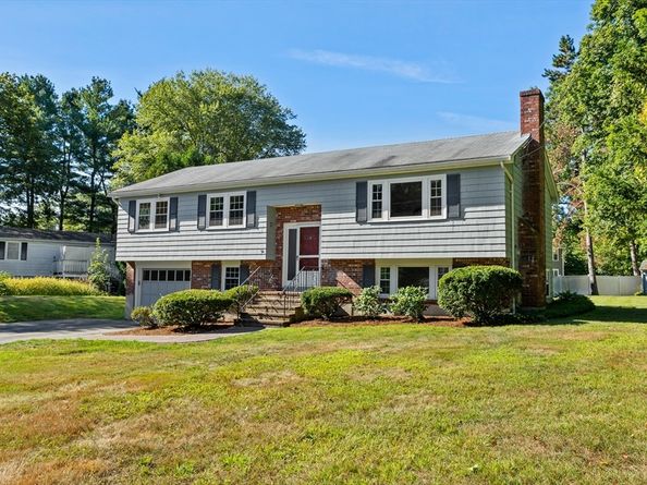 34 Newtown Road, Acton MA 01720