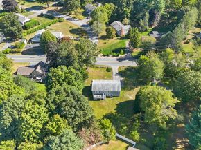 34 Newtown Road, Acton MA 01720