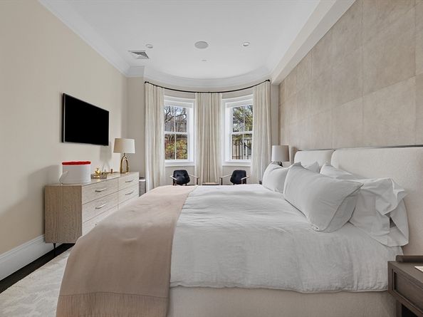 8 Rutland Sq 2, Boston MA 02118