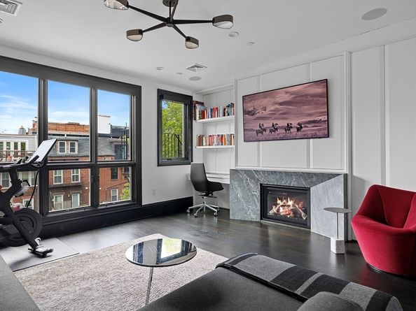 8 Rutland Sq 2, Boston MA 02118