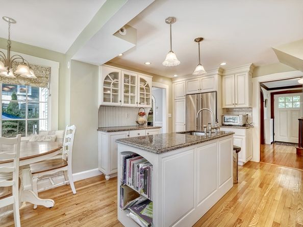 67 Lovell Rd, Melrose MA 02176