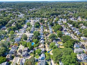 67 Lovell Rd, Melrose MA 02176